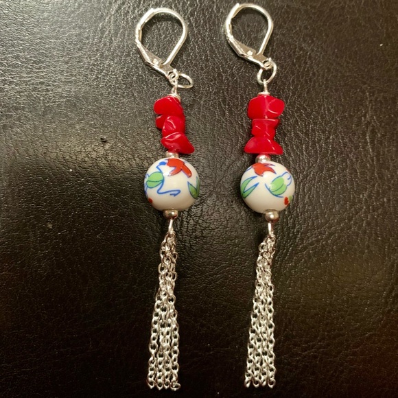 ⭐️2/$10 Red Coral Painted Ceramic Silver Lantern Handcrafted Earrings - Picture 7 of 7